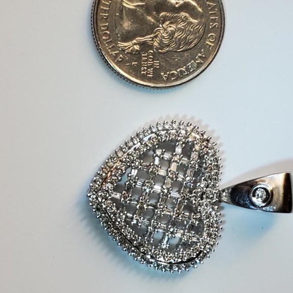 14K WHITE  GOLD DIAMOND PENDANT - Picture 7 of 11